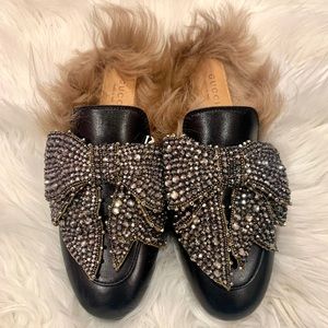 Gucci fur loafer/mule with crystal bow